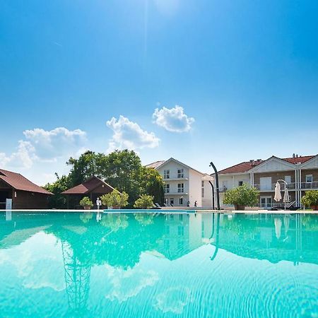 Апартаменты Aranyszarvas Panzio, Etterem Es Grillterasz Экстерьер фото