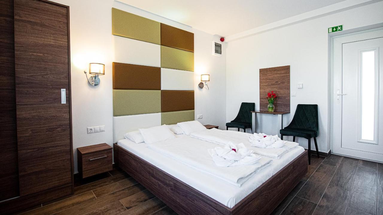 Апартаменты Aranyszarvas Panzio, Etterem Es Grillterasz Экстерьер фото